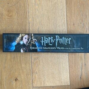 Hermione Granger’s Wand w/Illuminating Tip